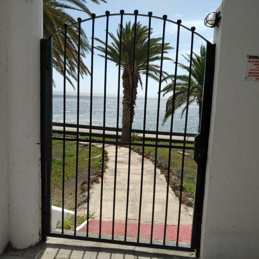 Luxury Villa Sea Front Costa Teguise Exterior photo